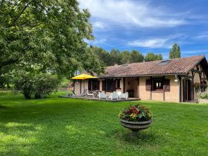 Maisons de vacances La bergerie des Landes : Maison 4 Chambres