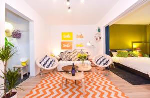 Bohemian Apartment Downtown