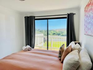 ACACIA - 6 Joy Tce Pets Welcome outside