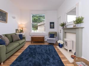 Pass the Keys Stylish apartment in Central Bath