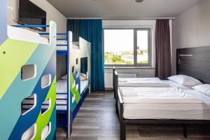 Bed in 6-Bed Mixed Dormitory Room room in a&o Weimar