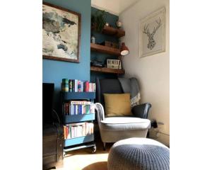 Bright, book-filled flat in artsy Stokes Croft