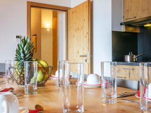 Apartment T-Resort La Tzoumaz 4p8 by Interhome