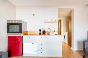 Comfortable apartment with private terrace