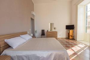 Anticitera Apartment