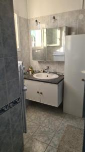 Appartement proche bord de mer (250m), 1er étage villa