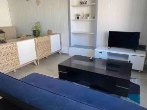 Studio spacieux proche du centre ville - 蒙索莱米讷