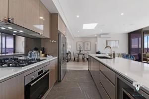 KozyGuru | Wentworth Point | 2B