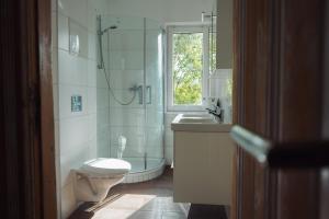 BHV - 5 bedroom - 2 Bathroom - kitchen - central