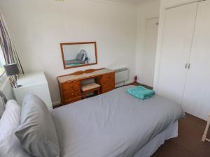 Y Twll Bollt The Bolt Hole