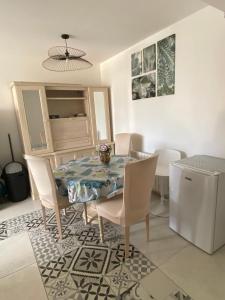 Appartements Charmant studio montsoult : photos des chambres