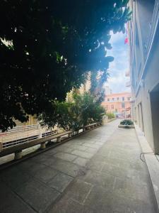 Promenade des Anglais Carré dor - 2 mins plages