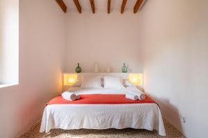 Two-Bedroom Apartment 3 Adults room in Agroturismo Filicumis