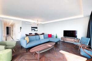 Homie Suites - Newly Built Seaside Apartments on Bakırköy Shore
