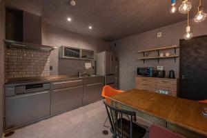 ツキミチル　〜軽井沢のサウナ・BBQつき一棟貸しホテル〜