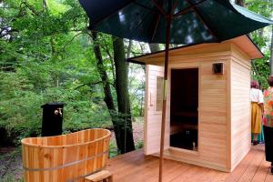 ツキミチル　〜軽井沢のサウナ・BBQつき一棟貸しホテル〜