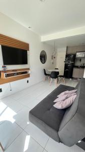 Muro Alto Condomínio Clube Apto 219