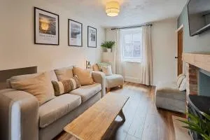 Host & Stay - Church View Cottage - Matlock Bank