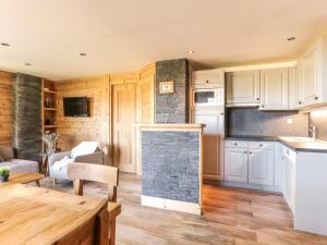 Charmant duplex 4 pièces, 7 pers, pied des pistes, garage et wifi à Méribel - FR-1-411-511