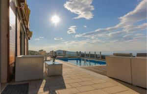 Villa Dol Hills Estate