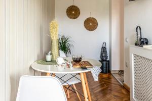 The Moonlit - M&N Condos