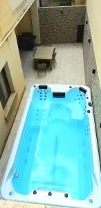 Luxurious apartment with heated pool jacuzzi