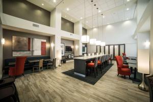 Hampton Inn & Suites TempePhoenix Airport, Az