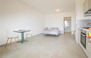 Appartements Amazing Apartment In Piana With Wifi : photos des chambres