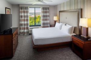 One-Bedroom King Suite - Non-Smoking room in Homewood Suites by Hilton Rockville- Gaithersburg