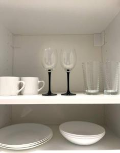 Apartment Solidarności, Metro, Wi-Fi, TV, YouTube - by HIK Apartments