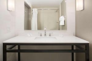 King Room with Tub - Mobility and Hearing Access room in Hilton Garden Inn Salt Lake City/Layton