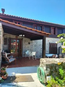 CASA DE MADEIRA E PEDRA - Afife