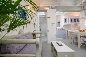 Santa Katerina Apartments & Studios