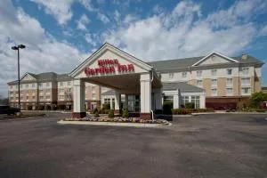 图珀洛希尔顿花园酒店 - 图珀洛