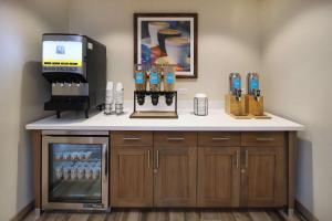 Hampton Inn Suites Tucson Tech Park