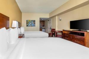STUDIO 2 QUEENS AND KITCHENETTE room in Lake Tahoe Vacation Resort By Diamond Resorts