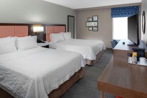 Room with Two Queen Beds - Non-Smoking room in Hampton Inn Woodbridge