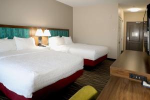 Room with Two Queen Beds - Non-Smoking room in Hampton Inn Ellensburg