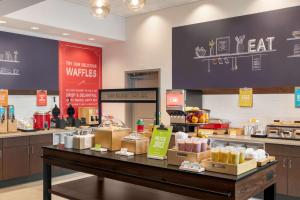 Hampton Inn & Suites Kelowna, British Columbia, Canada