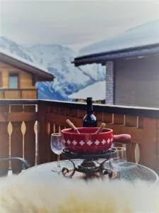 Ski-in, central and cosy in the Chalet Diana, free access to swimming pool - Bellwald