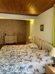 Maisons de vacances Family friendly house in Brenac : photos des chambres