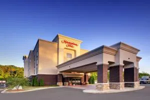 Hampton Inn Birmingham/Leeds - Riverside