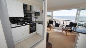 9_304 Redcliffe Apartments, Caswell Bay