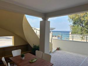 Blue Flag Award Winning Ormos Lo Beach: Home 1