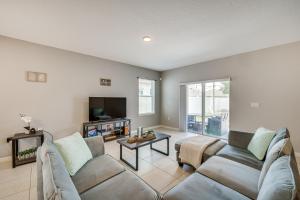 about 10 Mi to Animal Kingdom Davenport Family Home