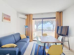 Appartements Perle rare 2 pieces au pied de la plage et piscine residence : photos des chambres