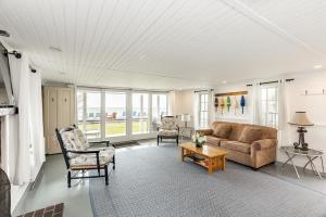 Three-Bedroom Cottage with Sea View room in The Masthead Resort