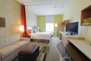 King Studio Suite - Non-Smoking room in Home2 Suites by Hilton Portland