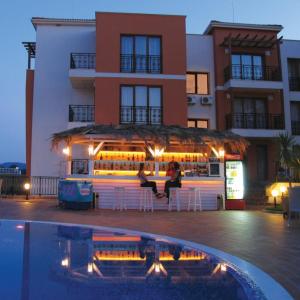 Paradise Garden Apartment J4