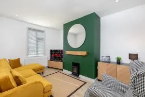 Charming Gateshead Retreat - Close to Newcastle - Angel of the North - Sheriff Hill